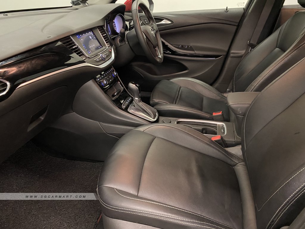 How to maintain your car leather - Sgcarmart